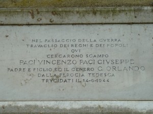 Plaque commémorative en l'honneur des trois héros italiennes