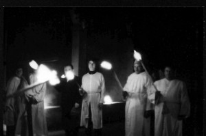 Procession des confréries avec les flambeaux (courtoisie d'Umberto CHIAPPA)