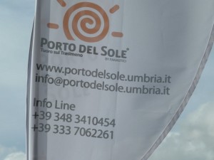 Bannière au vent... les renseignements utiles !