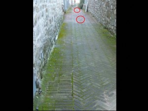 Vicolo verso la darsena (in rosso : lumi che non funzionano più)