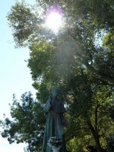 Statue en bronze représentant San Francesco (1982)