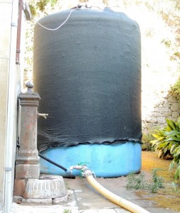 un serbatoio temporaneo è stato installato.