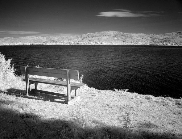 Médictation solitaire face au lac Trasimène.