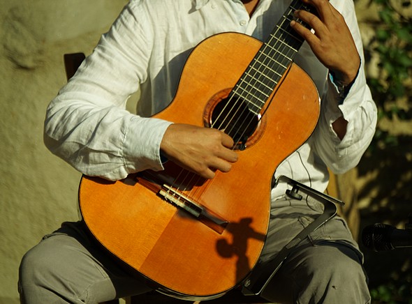 Il fascino eterno della chitarra classica ...