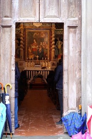 La messa fu detta nella Chiesa del Buon Gesù.Via Guglielmi.Isola Maggiore.